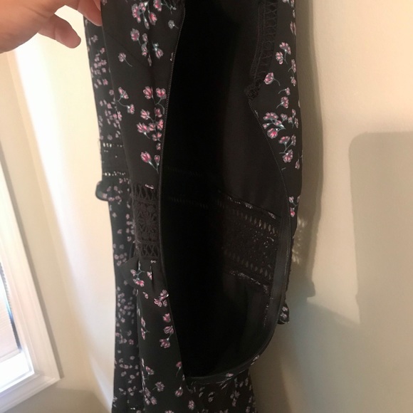 Cupcakes & Cashmere NWT Black Floral Dress size 10 - Picture 5 of 11